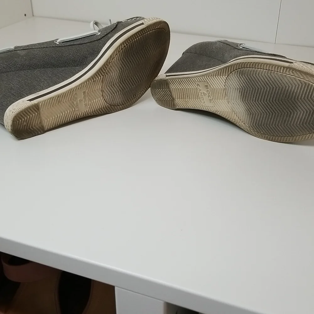 Rock & Candy Gray Wedges - Picture 8 of 10